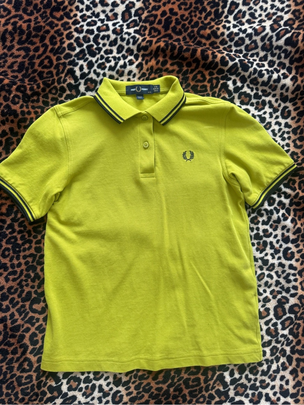 Fred Perry G3600 Tennis Ball Yellow - Picture 2 of 7